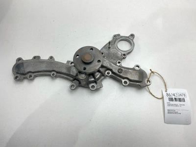 Лот: 22634670. Фото: 1. Помпа Toyota Crown 2006 1610039435... Двигатель и элементы двигателя