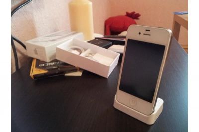 Лот: 4654516. Фото: 1. iphone 4S отличное состояние... Смартфоны