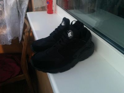 Лот: 7883937. Фото: 1. Nike Air Huarache черные. Кеды, кроссовки, слипоны
