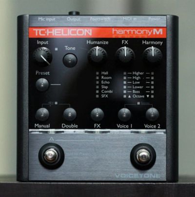 Лот: 3026567. Фото: 1. TC Helicon VoiceTone Harmony-M... Микшеры, предусилители, микрофонные эффекты