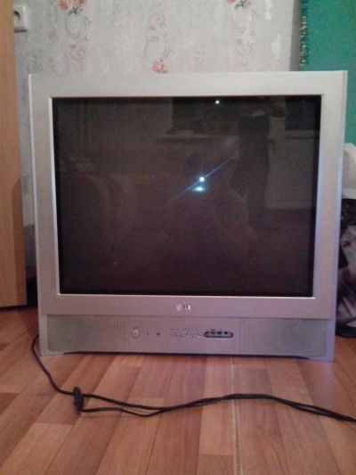 Лот: 3659668. Фото: 1. Телевизор LG с плоским экраном. Телевизоры