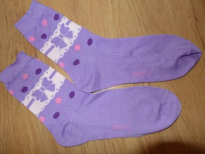 Лот: 11797227. Фото: 1. Носки детские фиолетовые, на девочку... Чулочно-носочные изделия