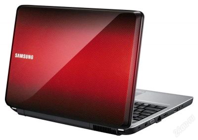 Лот: 1999272. Фото: 1. Красный игровой Samsung NP-R530-JT03... Ноутбуки