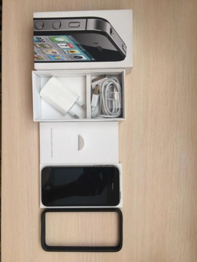 Лот: 8190383. Фото: 1. Iphone 4s, Black 16 Gb Отличное... Смартфоны
