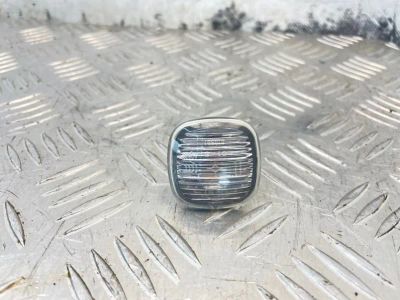 Лот: 25628452. Фото: 1. повторитель поворота Skoda Fabia... Кузов