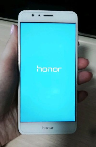 Лот: 11291261. Фото: 1. Huawei Honor 8. Смартфоны