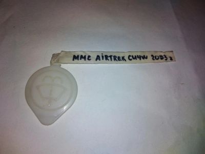 Лот: 10362443. Фото: 1. Крышка бачка омывателя MMC Airtrek... Кузов