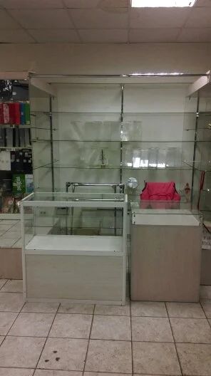 Лот: 6888446. Фото: 1. продам витрины + 2 прилавка. Торговое
