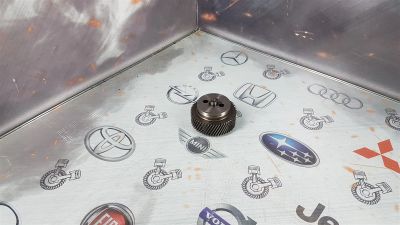 Лот: 23590114. Фото: 1. Шестерня ГРМ промежуточная Mazda... Двигатель и элементы двигателя