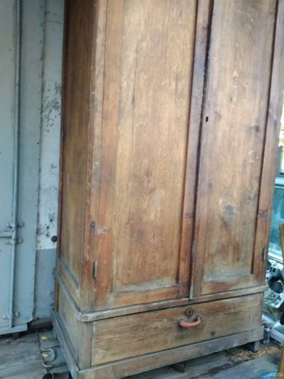 Лот: 12440383. Фото: 1. Старый шифоньер. Мебель для сада, дачи
