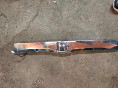 Лот: 18058691. Фото: 1. Honda fit shuttle накладка задней... Кузов