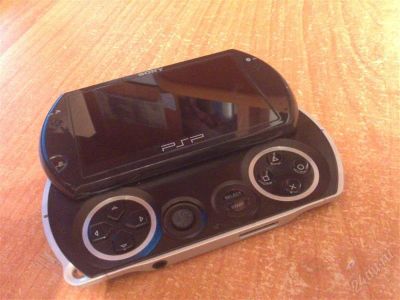 Лот: 1932410. Фото: 1. PSP GO(N1002). Игровые приставки, консоли
