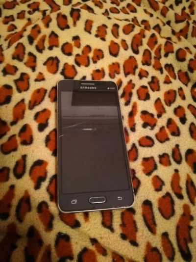 Лот: 11469008. Фото: 1. Samsung g531h/ds. Смартфоны