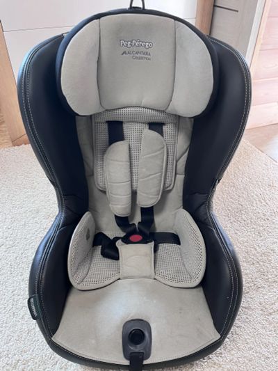 Лот: 25734021. Фото: 1. Детское автокресло Peg Perego. Детские автокресла