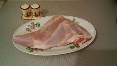 Лот: 4708061. Фото: 1. Козлятина молодая. Нога для запекания... Мясо, птица, яйцо