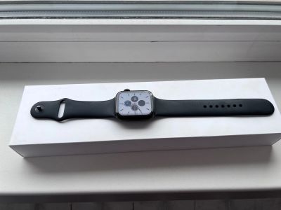 Лот: 18950580. Фото: 1. Часы apple watch 6 44 mm black... Смарт-часы, фитнес-браслеты, аксессуары