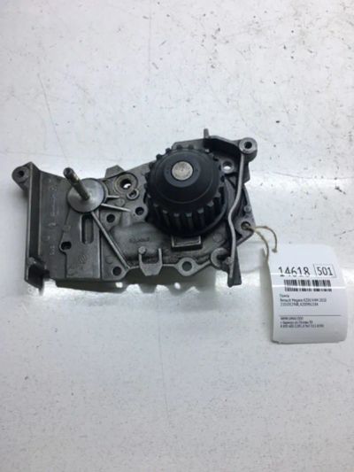Лот: 20378585. Фото: 1. Помпа Renault Megane 2010 210105296R... Двигатель и элементы двигателя