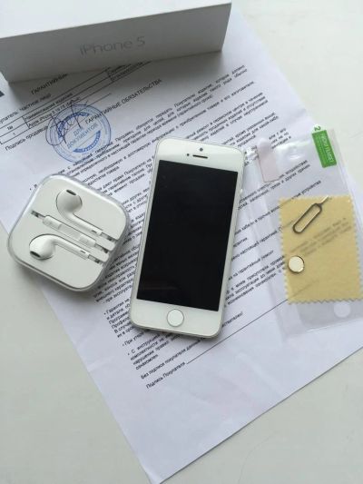 Лот: 7936917. Фото: 1. iPhone 5. Смартфоны