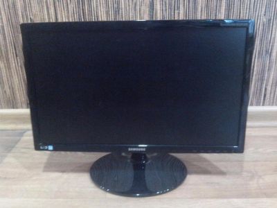 Лот: 4522095. Фото: 1. Samsung S22B300B. ЖК-мониторы
