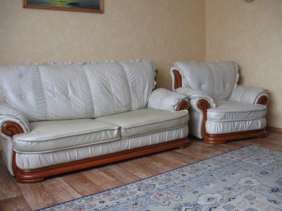 Лот: 3822298. Фото: 1. Мягкая мебель (Кожа). Кресла, пуфы
