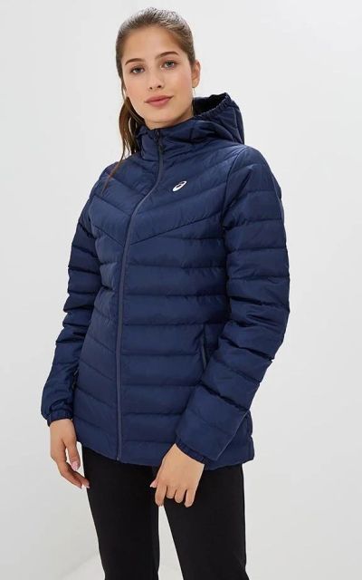 Лот: 12641966. Фото: 1. Пуховик женский ASICS DOWN HOODED... Зимняя спортивная одежда