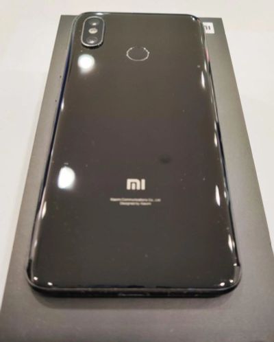 Лот: 19168987. Фото: 1. Xiaomi Mi 8 6/128Gb Black 861608049963588. Смартфоны
