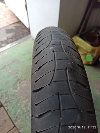 Лот: 16170704. Фото: 1. Покрышка 120/70 r19 покрышка. Запчасти