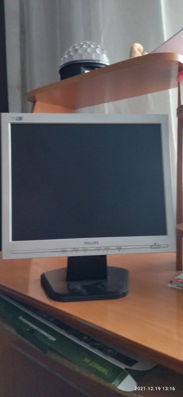 Лот: 18401184. Фото: 1. Монитор philips 150s торг. Обмен. ЖК-мониторы