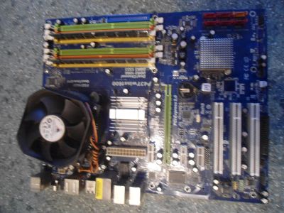 Лот: 8295535. Фото: 1. Материнская плата ASROck p43twins1600. Материнские платы