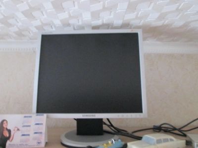 Лот: 5289219. Фото: 1. Samsung SincMaster 940bf. ЖК-мониторы