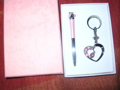 Лот: 15263644. Фото: 1. Сувенирный наборчик. Ручки шариковые, перьевые