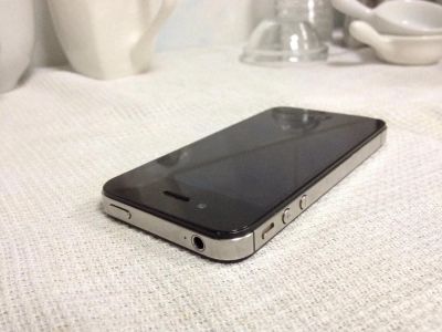 Лот: 5205725. Фото: 1. iPhone 4s 16gb. Смартфоны