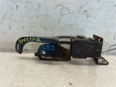 Лот: 23532250. Фото: 1. ручка открывания багажника Kia... Двигатель и элементы двигателя