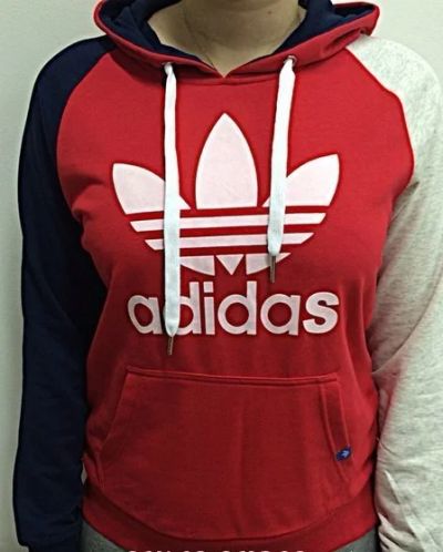 Лот: 5020232. Фото: 1. Спортивная кофта Adidas женская. Другое (спортивная одежда)