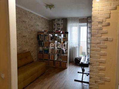 Лот: 20494467. Фото: 1. Продам 3-комн. кв. 72.5 кв.м... Квартиры, студии