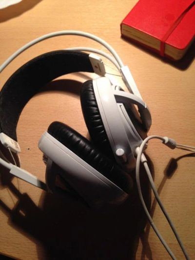 Лот: 10037885. Фото: 1. наушники steelseries siberia v2. Наушники, гарнитуры