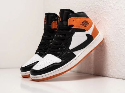 Лот: 20278294. Фото: 1. Кроссовки Nike Air Jordan 1 Mid... Кеды, кроссовки, слипоны