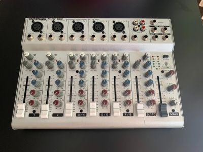 Лот: 19213699. Фото: 1. Микшерный пульт Behringer Eurorack... Микшеры, предусилители, микрофонные эффекты