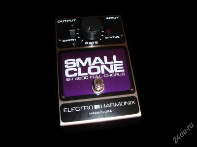Лот: 1130027. Фото: 1. Electro-Harmonix Small Clone. Гитарные эффекты и комбоусилители