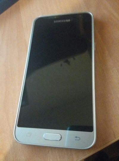 Лот: 8908295. Фото: 1. Samsung Galaxy J3 (2016). Смартфоны