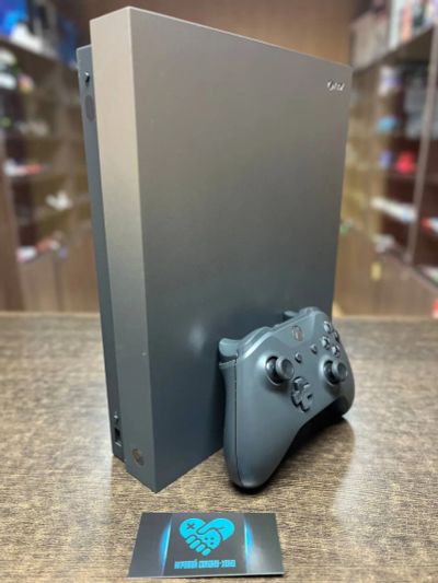 Лот: 19968180. Фото: 1. Игровая приставка Xbox One X 1000gb... Игровые приставки, консоли