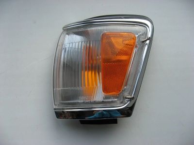 Лот: 10567179. Фото: 1. Габарит Toyota Hilux/SURF/4-Runner... Оптика и освещение