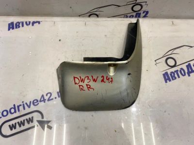Лот: 21710743. Фото: 1. брызговик Mazda Demio DW3W. Двигатель и элементы двигателя