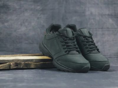 Лот: 15022122. Фото: 1. Кроссовки Reebok GL Runner. Кеды, кроссовки, слипоны