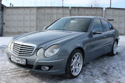 Лот: 13327636. Фото: 1. Mercedes E-class W211. Автомобили