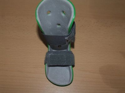 Лот: 4248082. Фото: 1. Тутор (на правую ногу). Другое (дети растут)