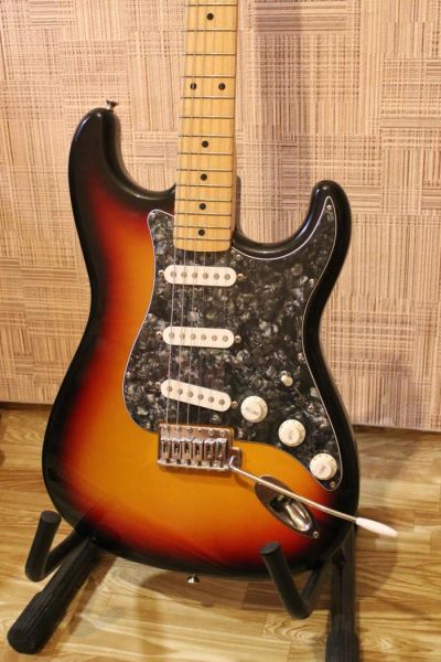 Лот: 4850280. Фото: 1. Fender Squier Stratocaster. Japan... Гитары