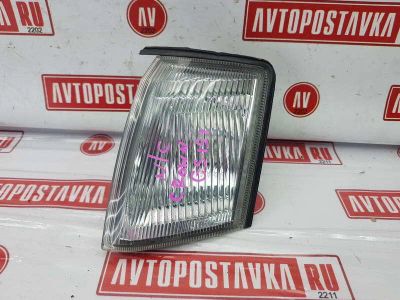 Лот: 20902143. Фото: 1. Поворотник Toyota Crown GS151... Кузов