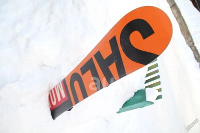 Лот: 21147092. Фото: 1. сноуборд Salomon 159 c креплением... Сноуборды