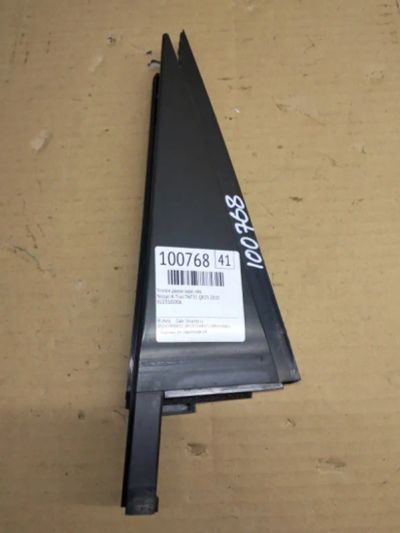 Лот: 21396232. Фото: 1. уголок двери Nissan X-Trail TNT31. Двигатель и элементы двигателя